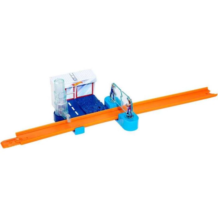 Hot Wheels Набор Препятствия в пути (2 вида) Hot Wheels Набор Препятствия в пути (2 вида)